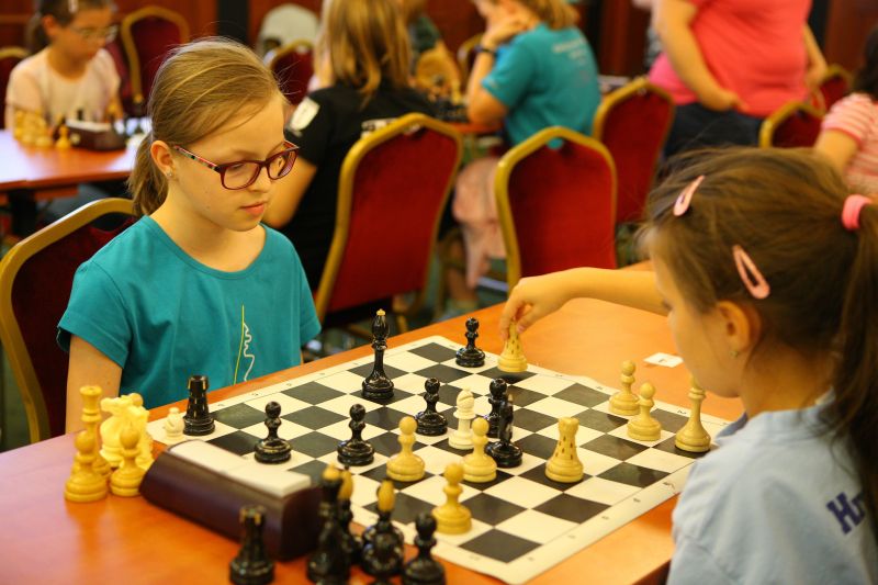 747