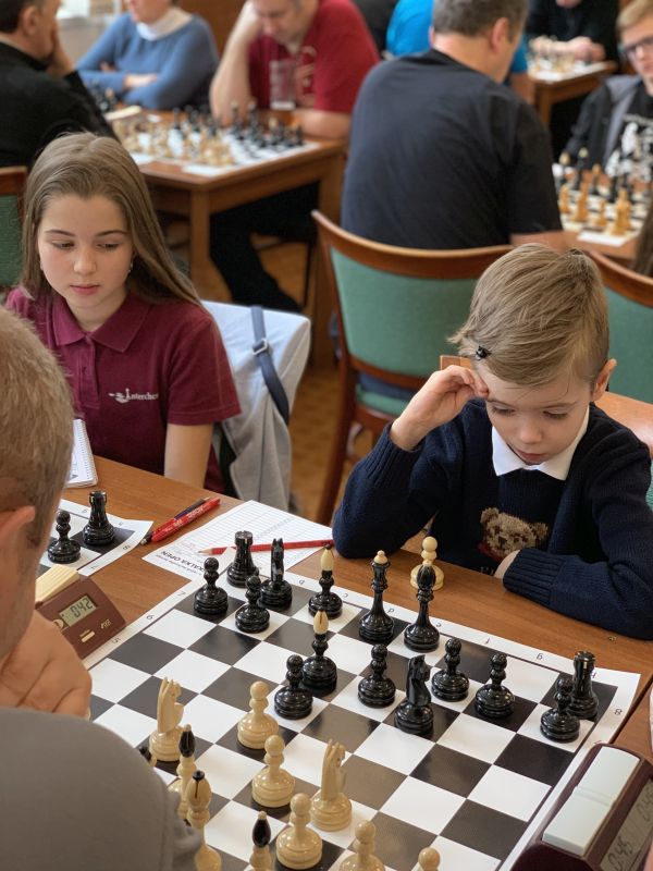 370