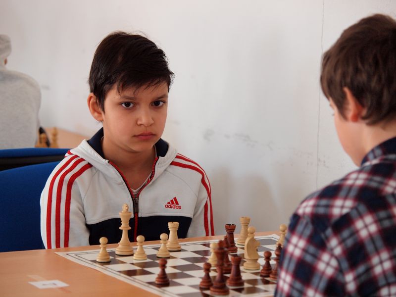 395