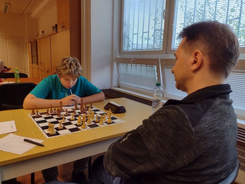 018